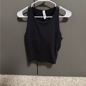 Black Sleeveless Women's Athletic Top